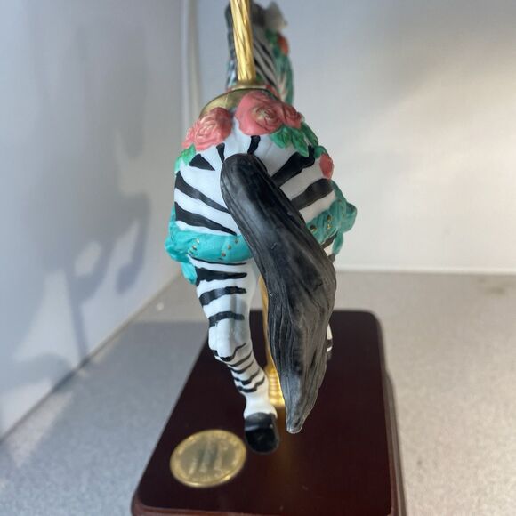 VTG 1992 San Francisco Music Box  Carousel Zebra  Wind Up Music Box - Picture 10 of 15